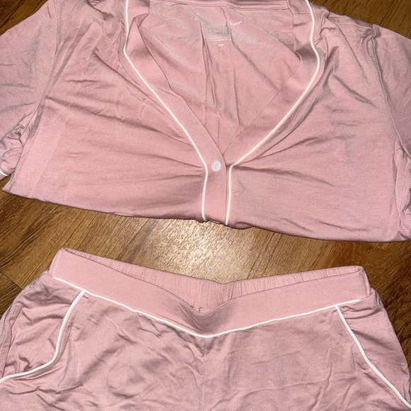 NWOT Cupcakes & Cashmere PJ Set - Picture 2 of 4